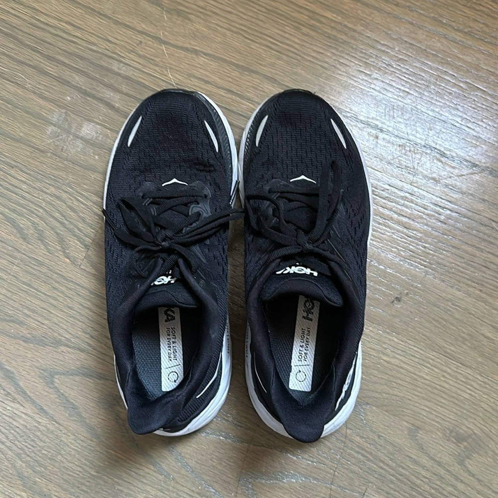 Women Hoka Clifton 8